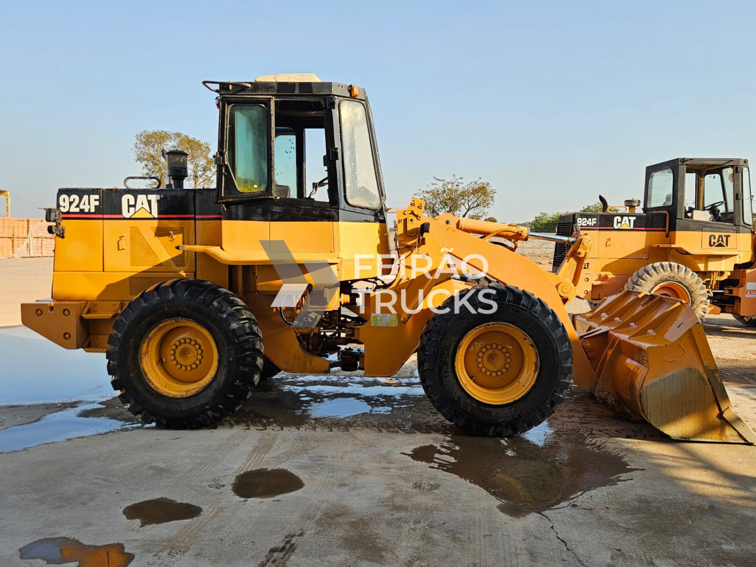 Pá Carregadeira Caterpillar 924 F Ano 1998