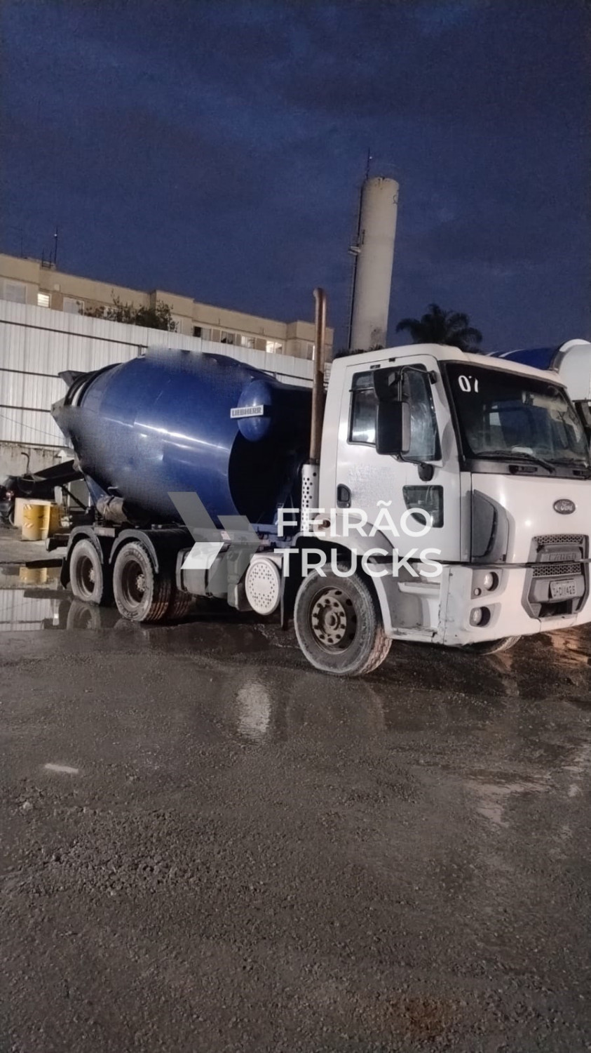 Ford cargo 2631 ano 2018/19 Balão Liebherr 8M (NOVO)