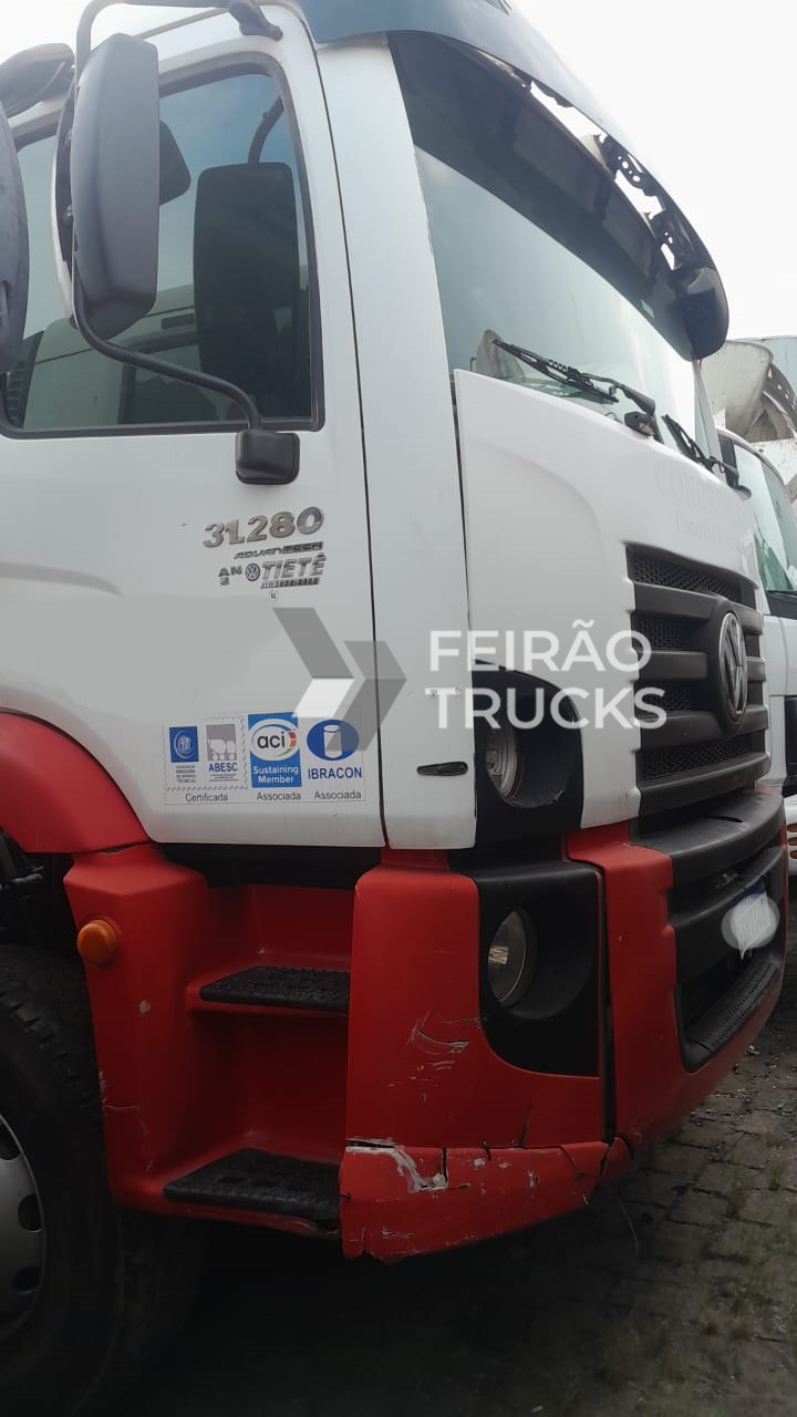 Volkswagen 31280 ano 2014 Balão liebherr 10M3