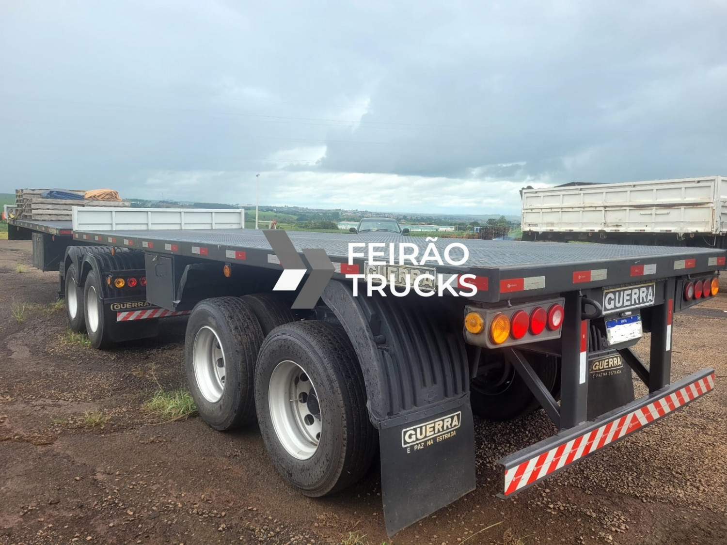 Bitrem 7.5 mt guerra ano 2005 assoalho chapa novinho s / pneu ok