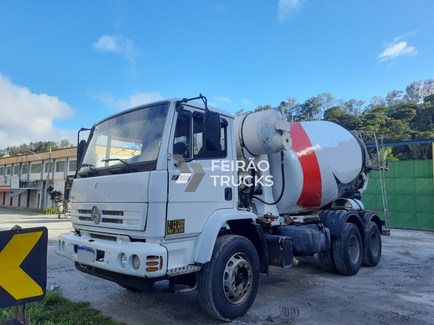 Mercedes benz 2726 ano 2009