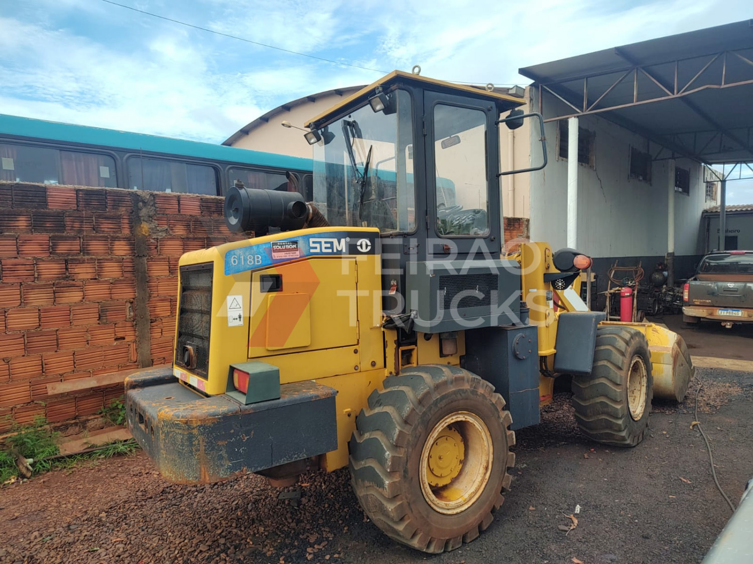 Pá Carregadeira SEM 618B Ano 2016