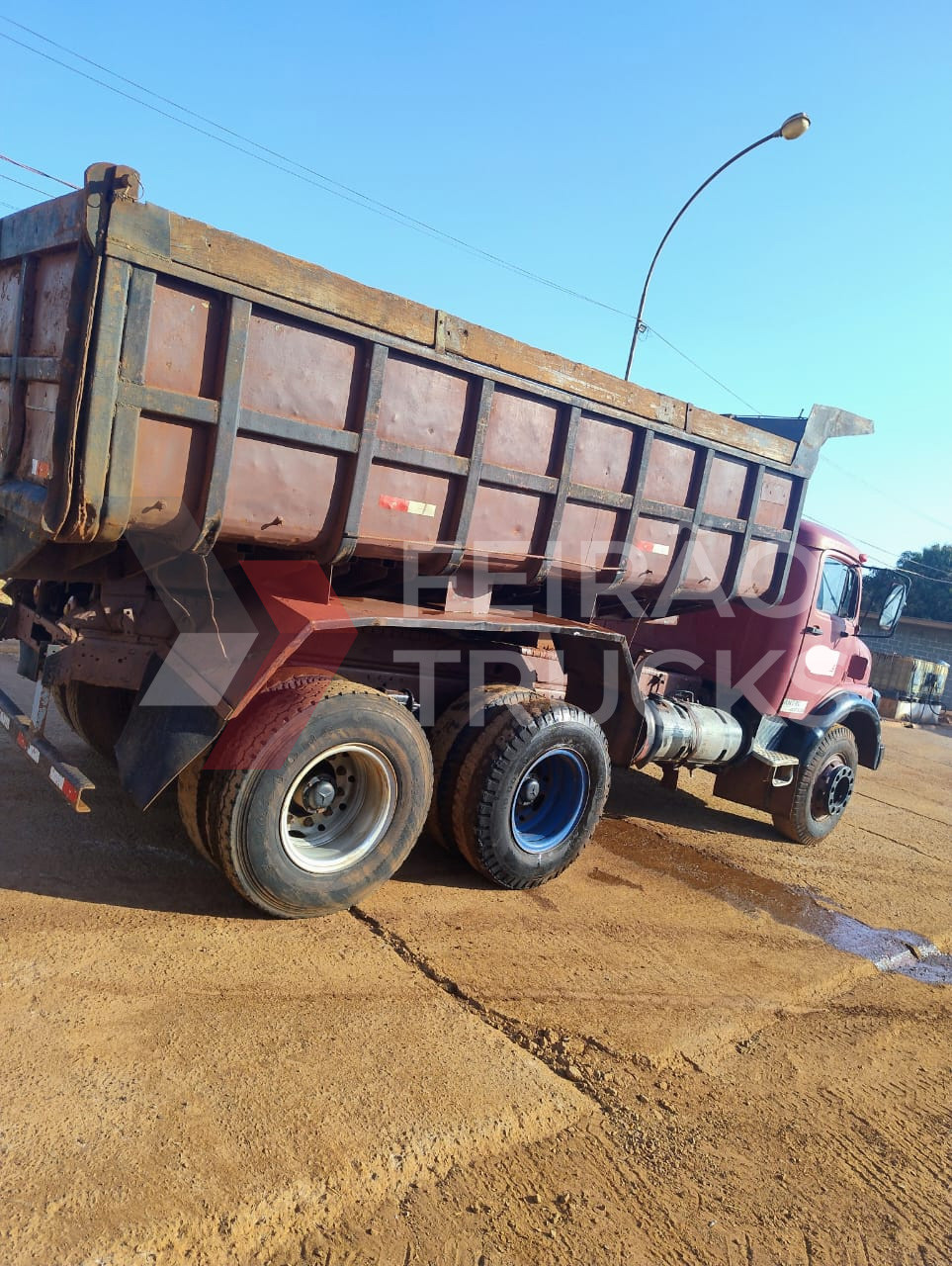 Caminhão Caçamba Mercedes Benz LK 2220 Ano 1989