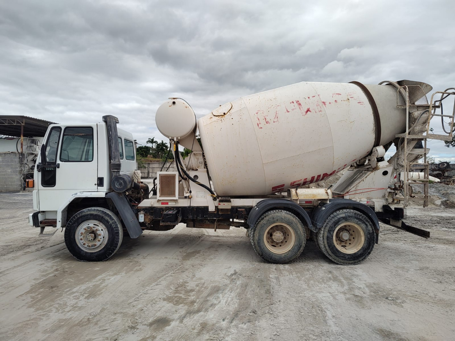 Ford Cargo 3224 Ano 97 Balão Siti 8m³