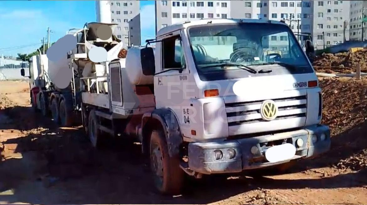 Bomba Schwing SPL1000 ano 2009 Caminhão 13180 ano 2009