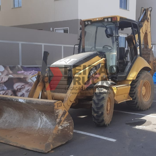 Caterpillar 416E - Ano 2013