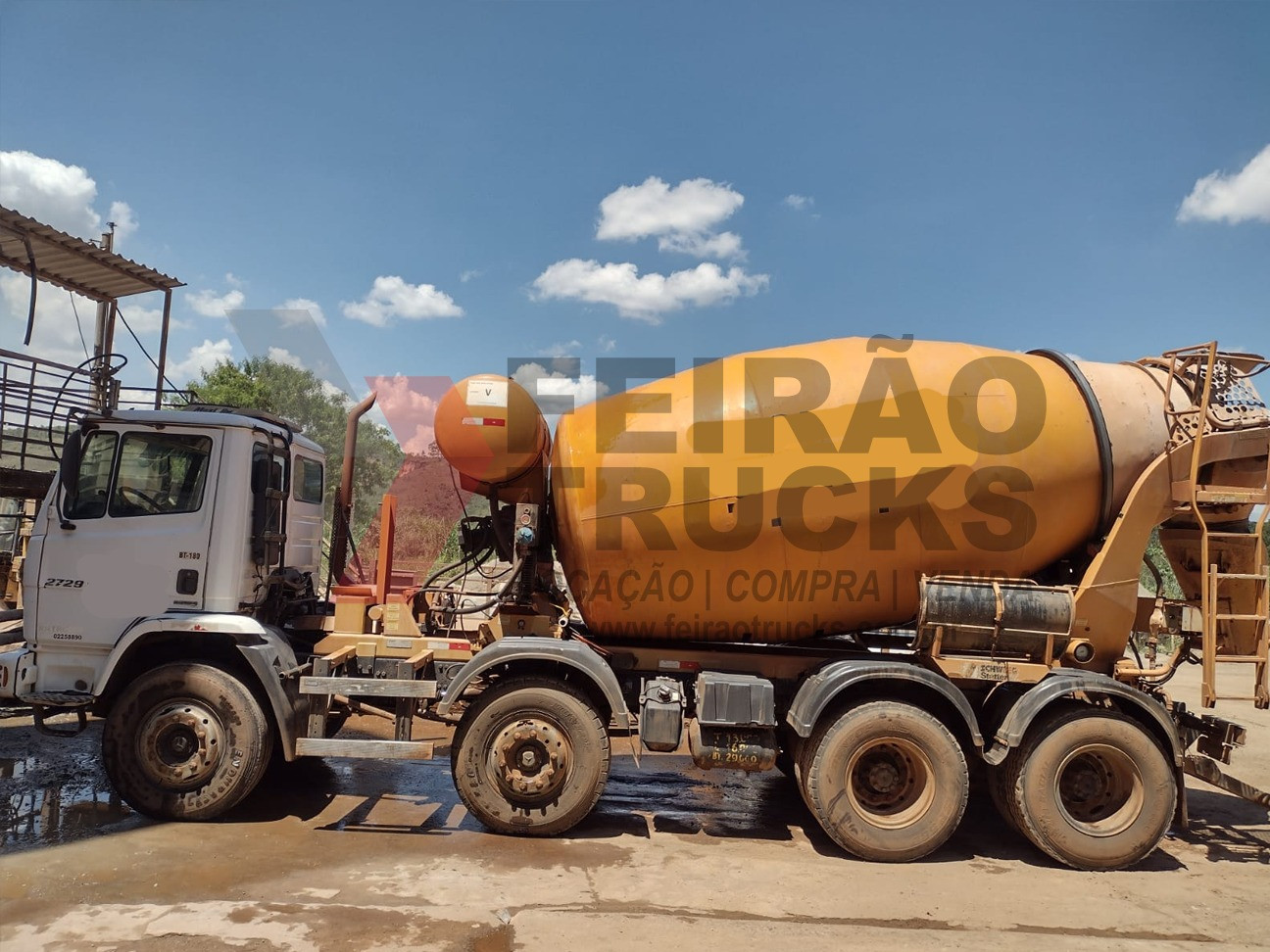 Mercedes 2729 - Ano 2014 - Betoneira Schwing 8M